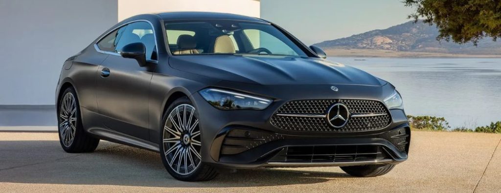 Mercedes-Benz receiving professional paintless dent repair in Nashville."